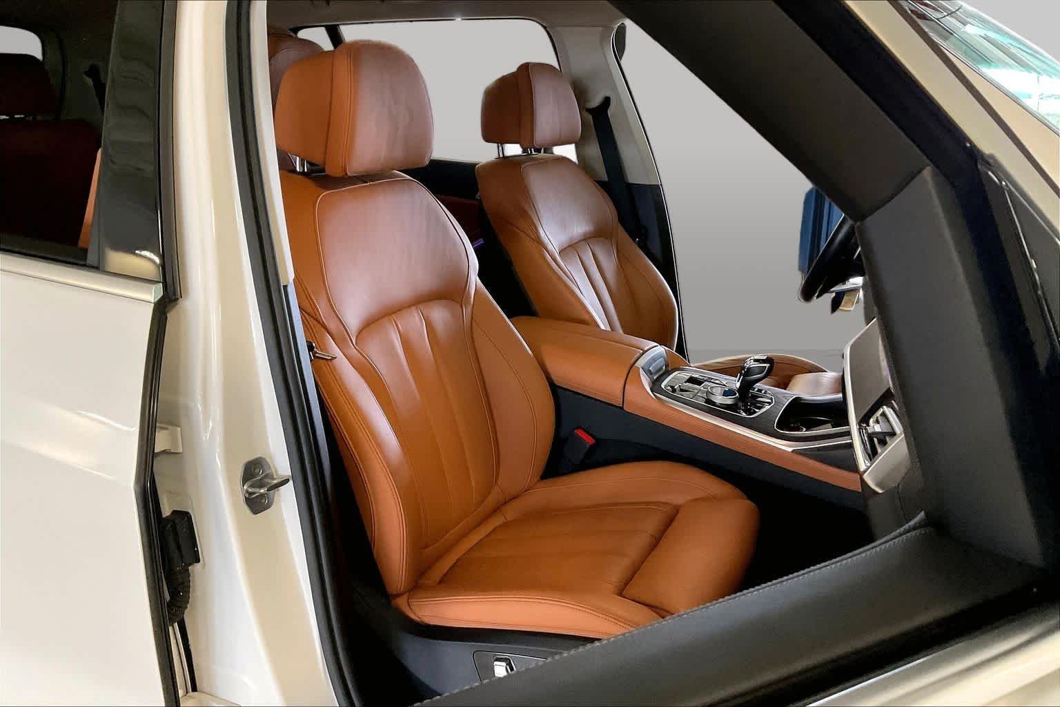 Used 2020 Mineral White Metallic BMW xDrive40i image 8