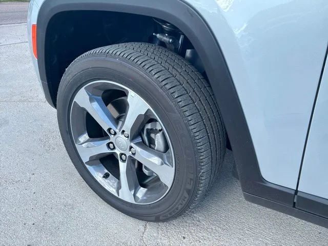 New 2026 Silver Zynith Jeep Limited image 9