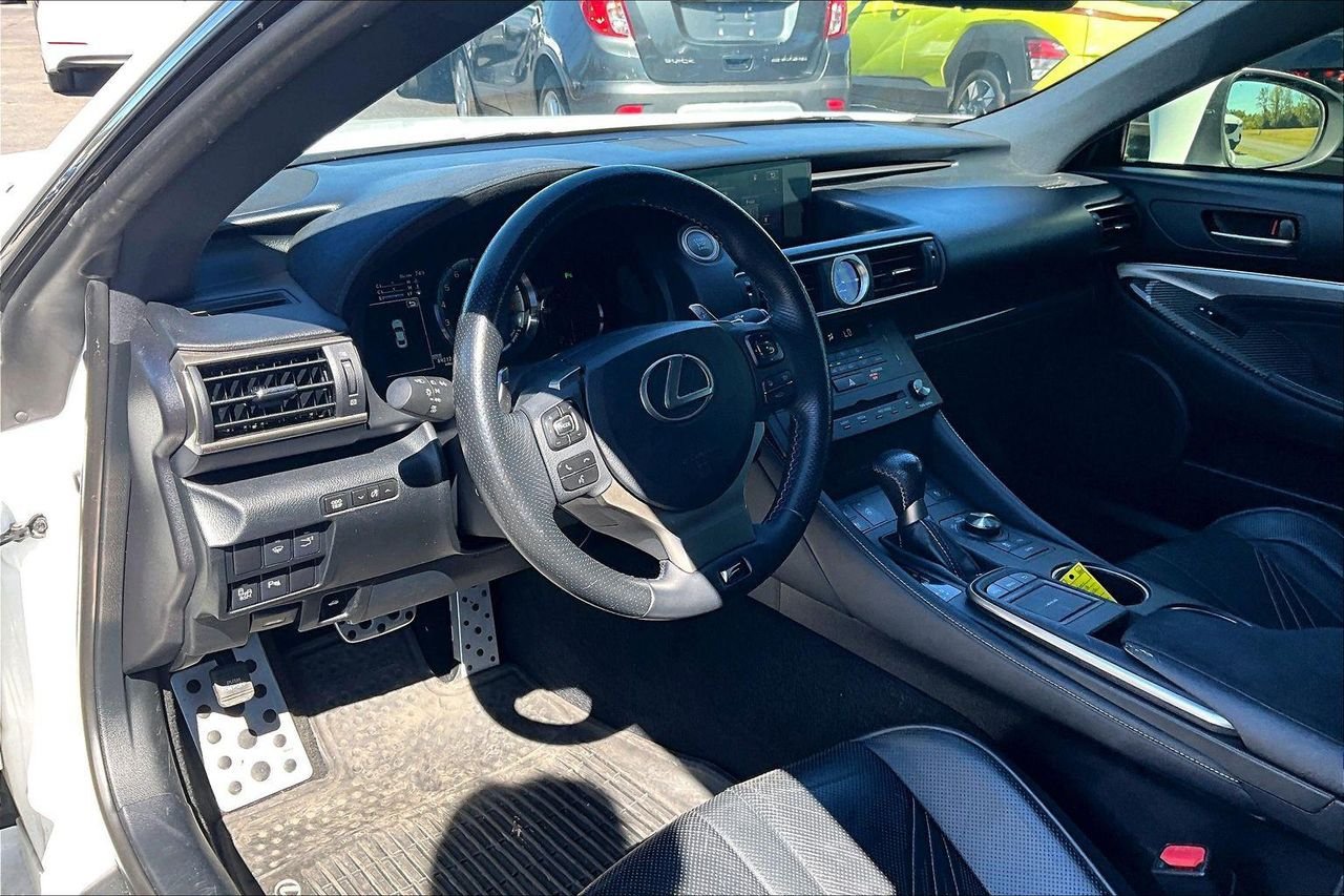 Used 2015 Ultra White Lexus COUPE image 5