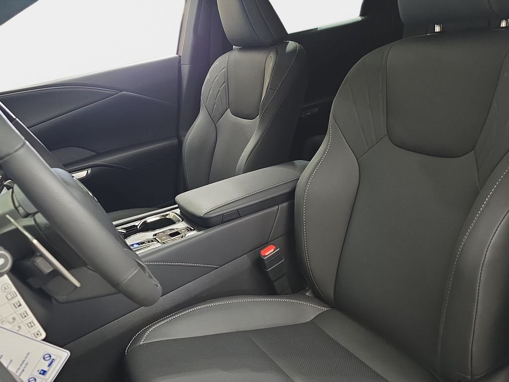 New 2026 Ultra White Lexus F SPORT DESIGN image 15