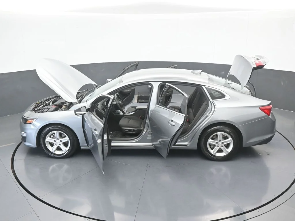 Used 2024 Sterling Gray Metallic Chevrolet LT image 64