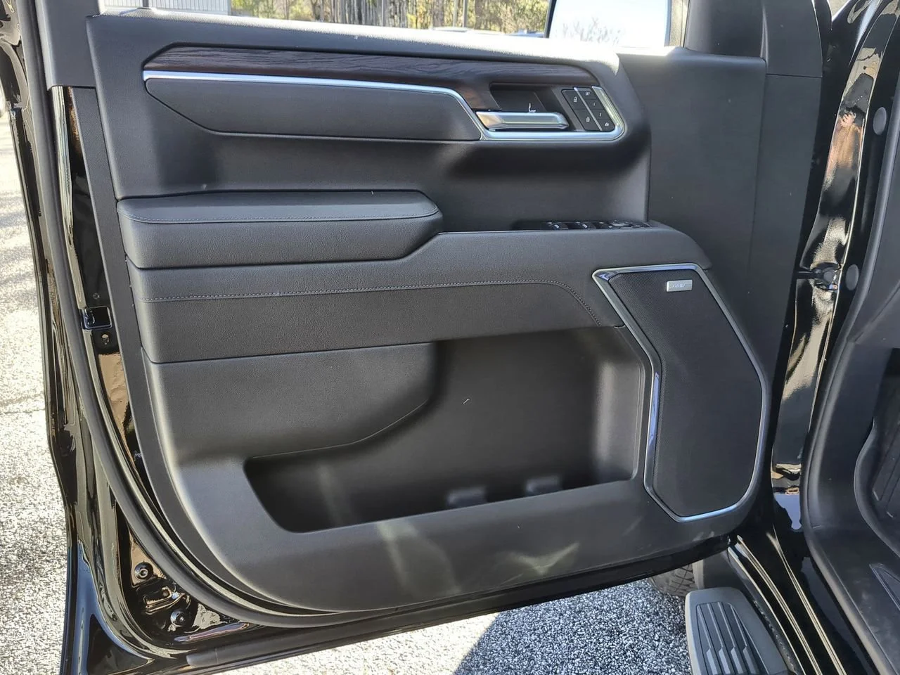 Used 2026 Onyx Black GMC SLT image 23