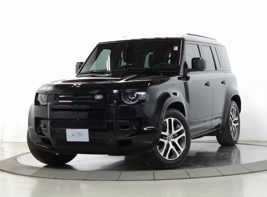 2025 Land Rover Defender 110 X-Dynamic SE P400's photo