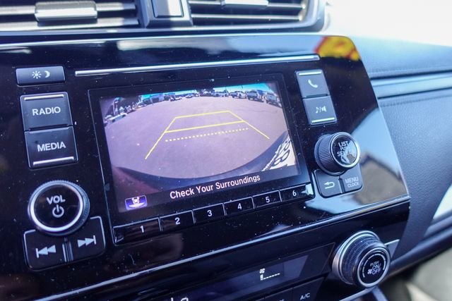 Used 2018 Red Honda LX image 17