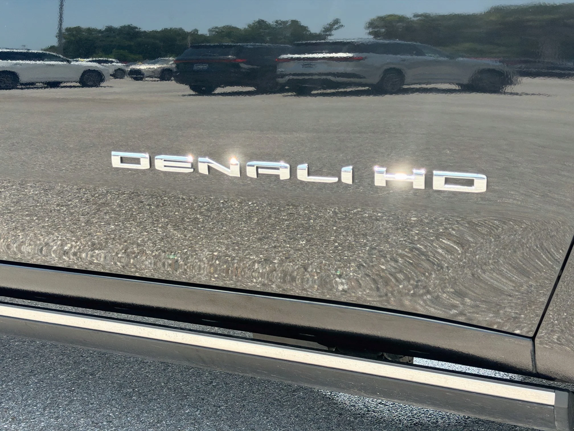 Used 2023 Ebony Twilight Metallic GMC Denali image 46