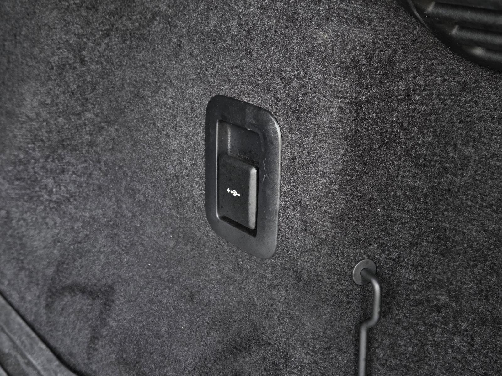 Used 2024 Santorini Black Metallic Land Rover Autobiography image 14
