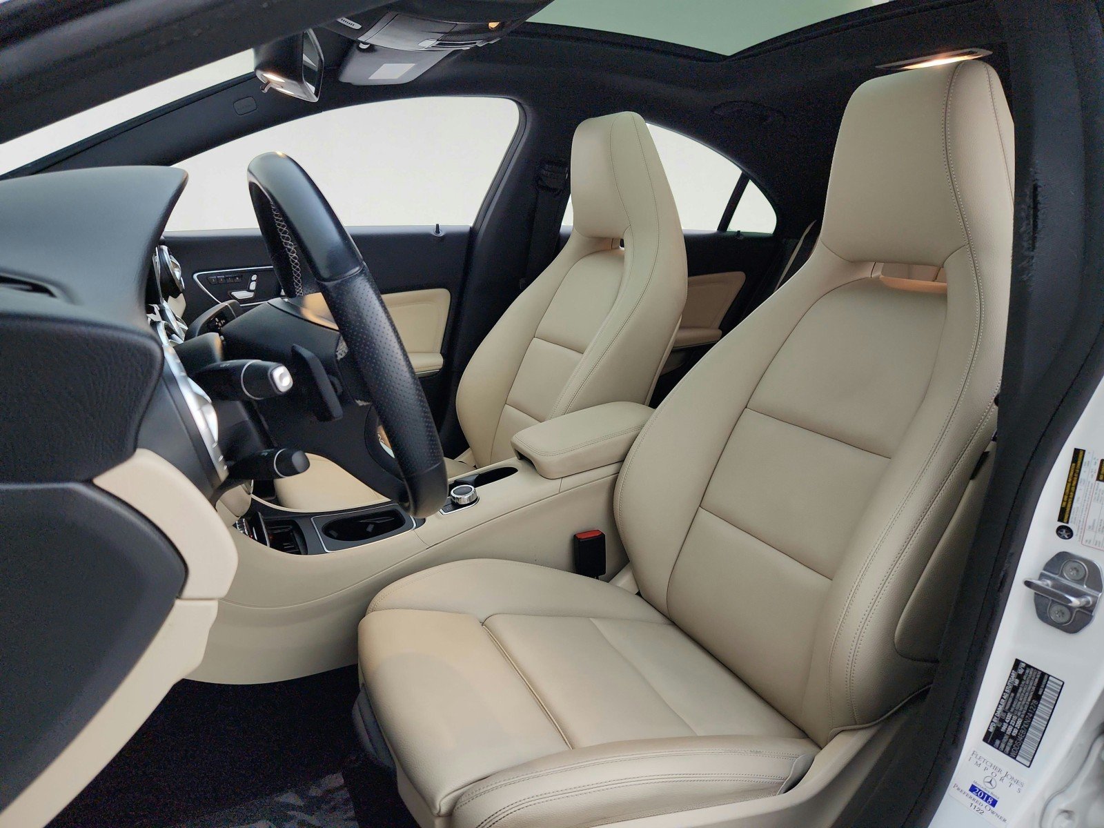 Used 2019 Polar White Mercedes-Benz CLA 250 image 17