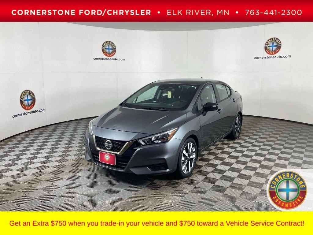 2022 Nissan Versa Sedan SR