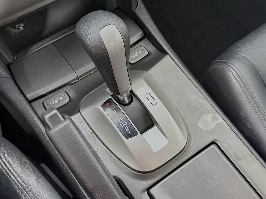 Used 2010 Red Honda EX-L image 18