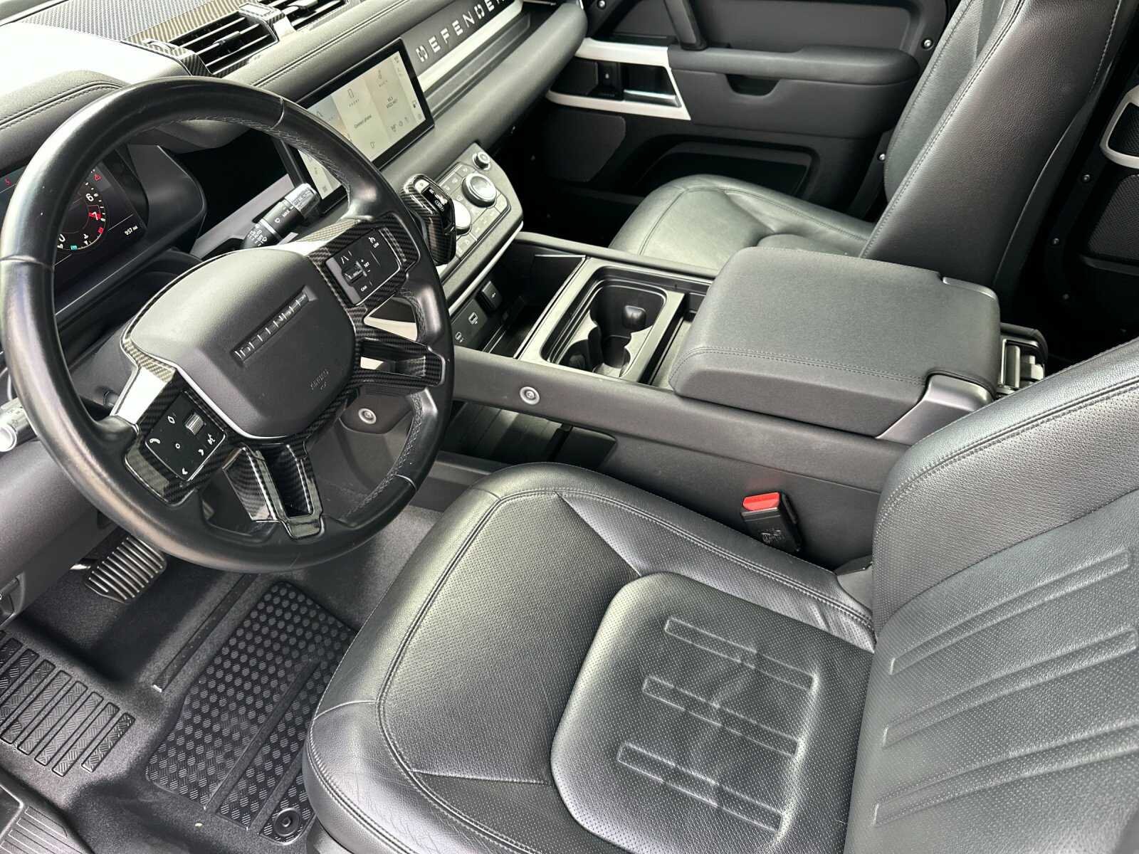 Used 2022 Santorini Black Metallic Land Rover S 4D Sport Utility image 10