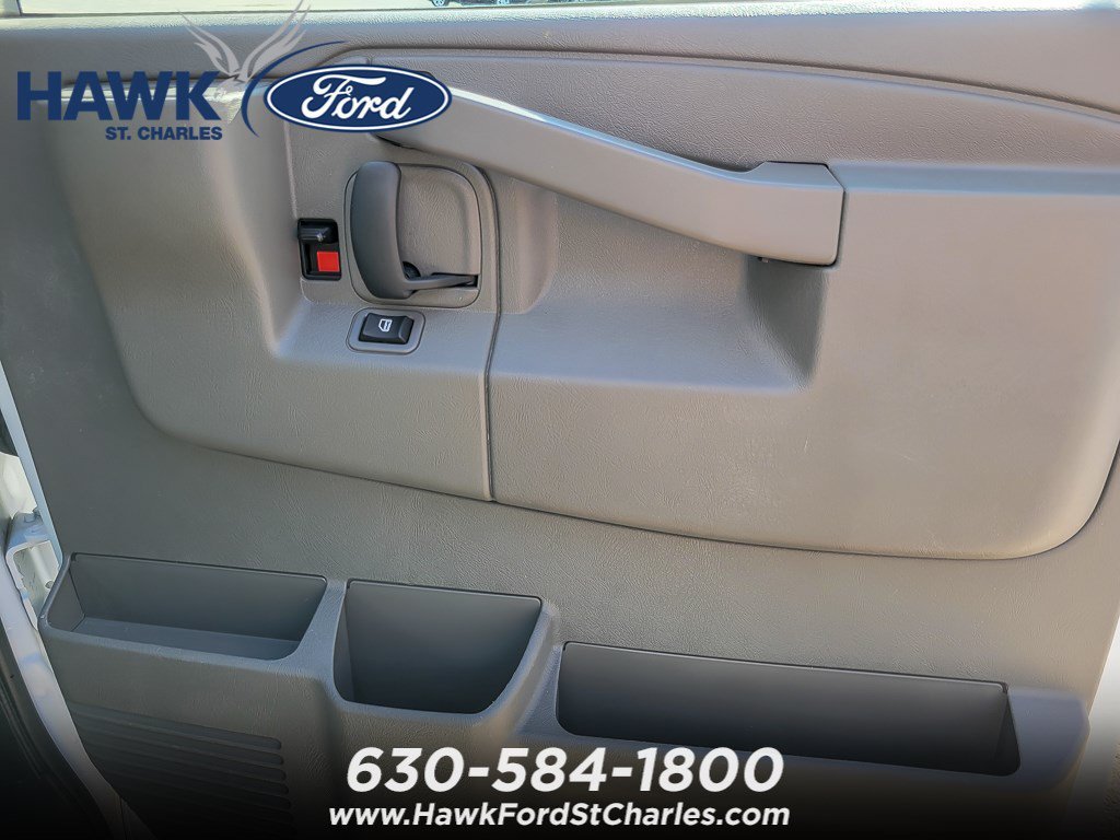 Used 2024 Summit White Chevrolet CARGO image 17