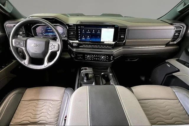 Used 2024 Gray Chevrolet ZR2 image 7