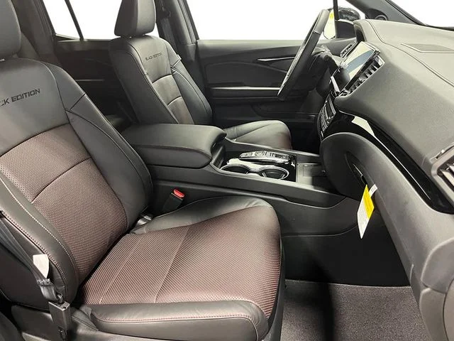 New 2026 Platinum White Pearl Honda Black Edition image 31