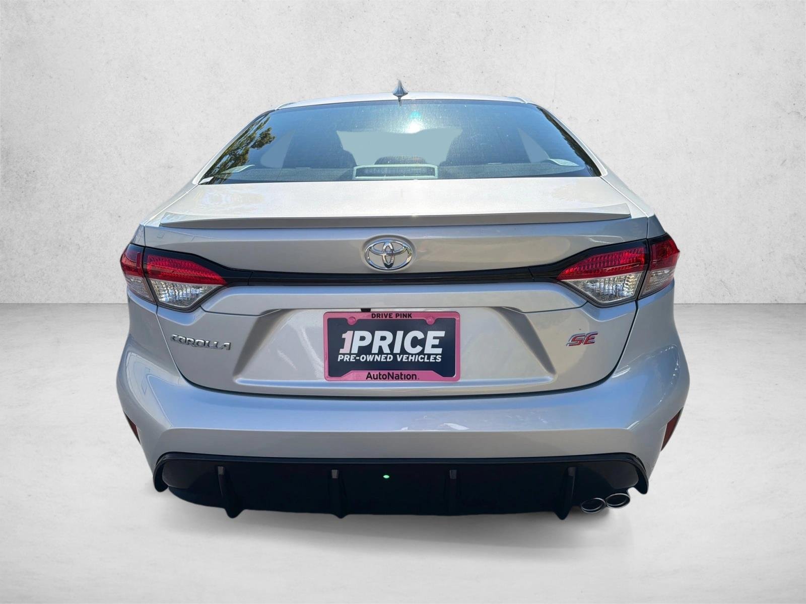 New 2027 Classic Silver Metallic Toyota SE image 4