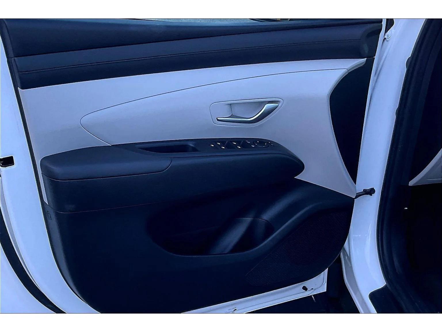 Used 2026  Hyundai SE image 16