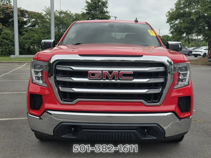 Used 2019 Cardinal Red GMC SLE image 8