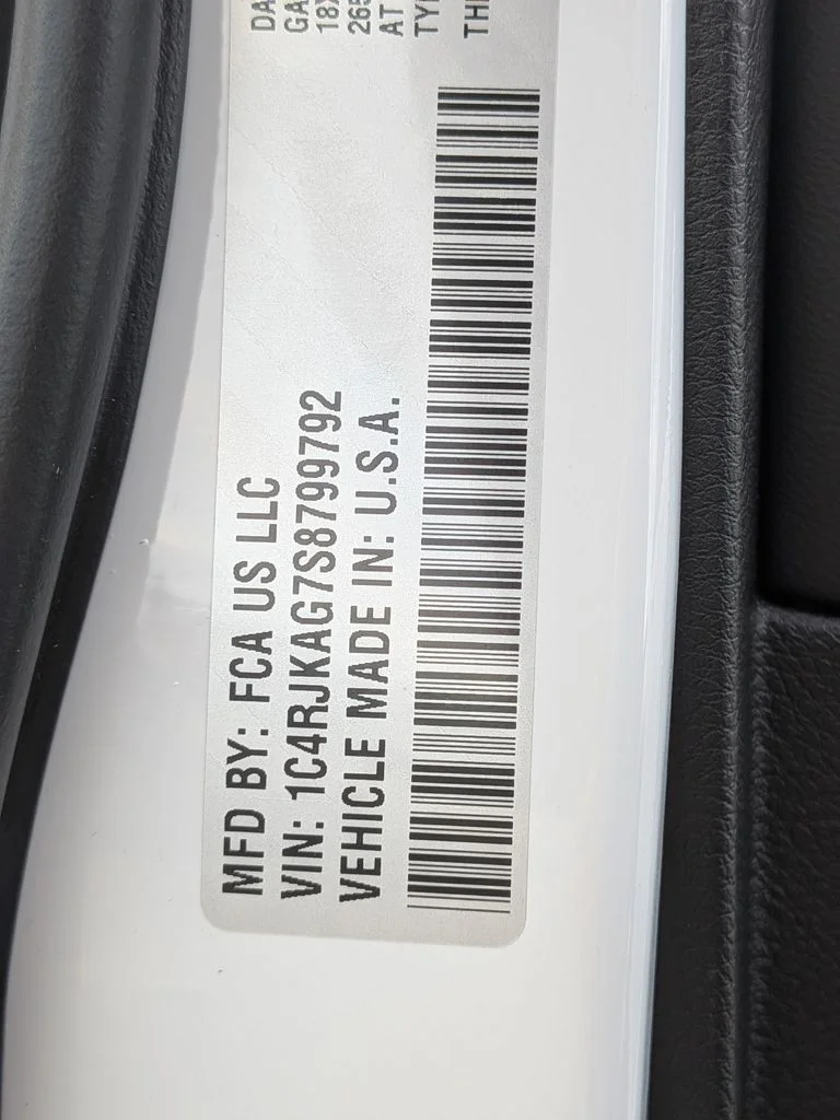 New 2025 White Jeep Laredo image 26