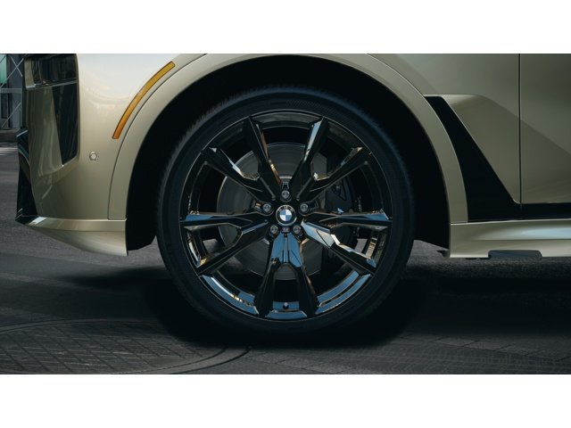 New 2027 Green Metallic BMW xDrive40i image 7