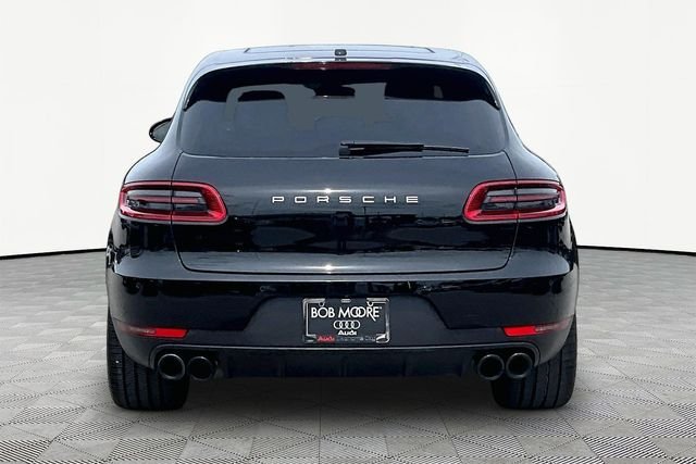 Used 2018 Black Porsche Base image 4