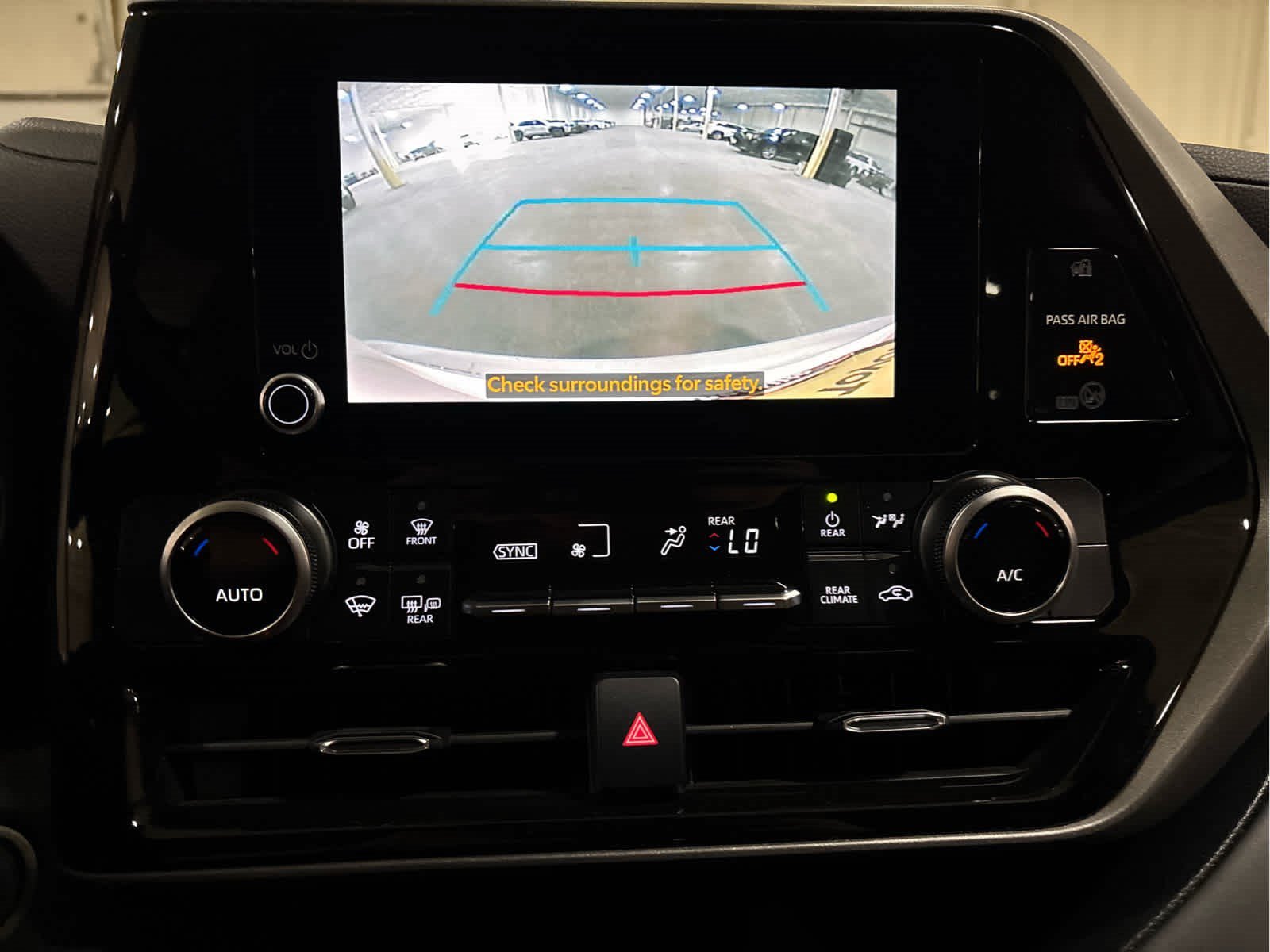 Used 2025 Wind Chill Pearl Toyota LE image 10