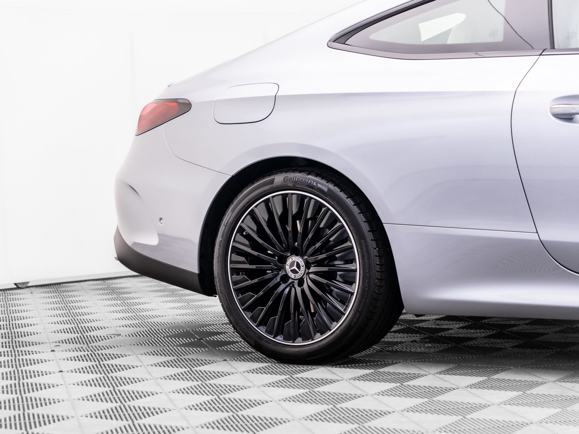 New 2027 Cirrus Silver Metallic Mercedes-Benz CLE 450 image 37