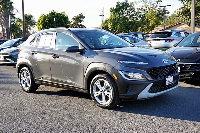 Used 2023 Gray Hyundai SEL image 5