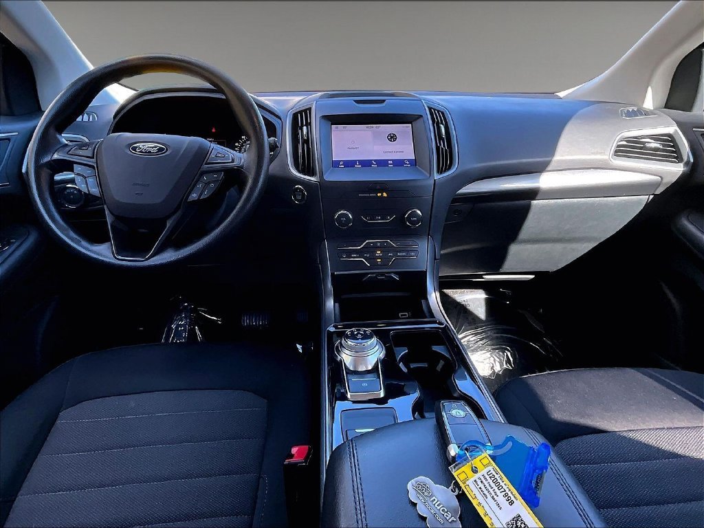Used 2020 Blue Metallic Ford SE image 21