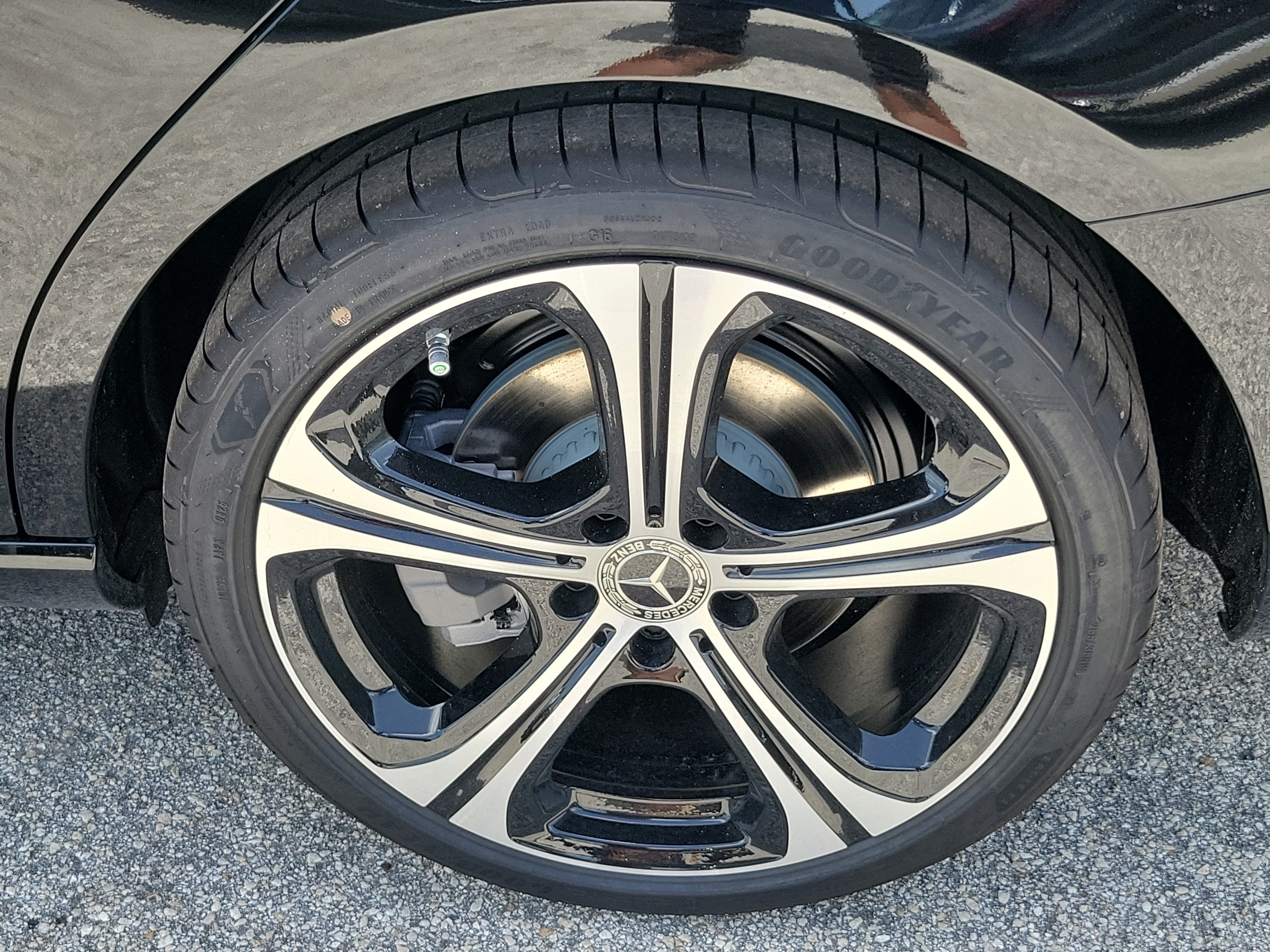 New 2026 Black Mercedes-Benz C 300 image 38