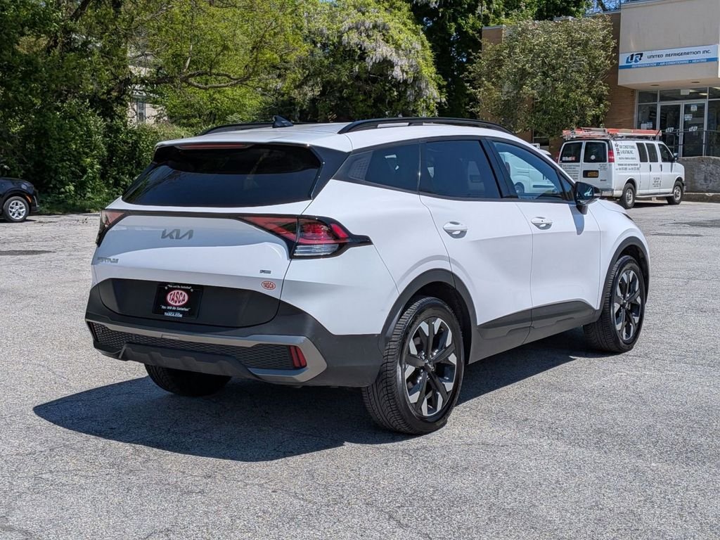Used 2023 White Kia X-Line image 3