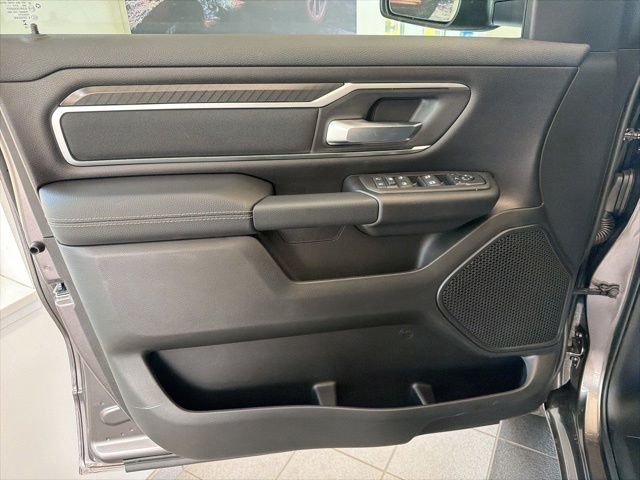 New 2026 Granite Crystal Metallic Clear-Coat Exterior Paint RAM Big Horn/Lone Star image 17