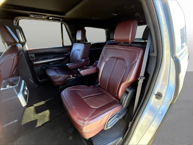 Used 2023 Silver Ford Limited image 25