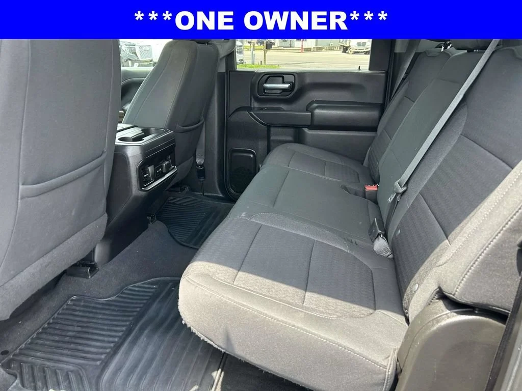 Used 2022 Silver Ice Metallic Chevrolet LT image 12