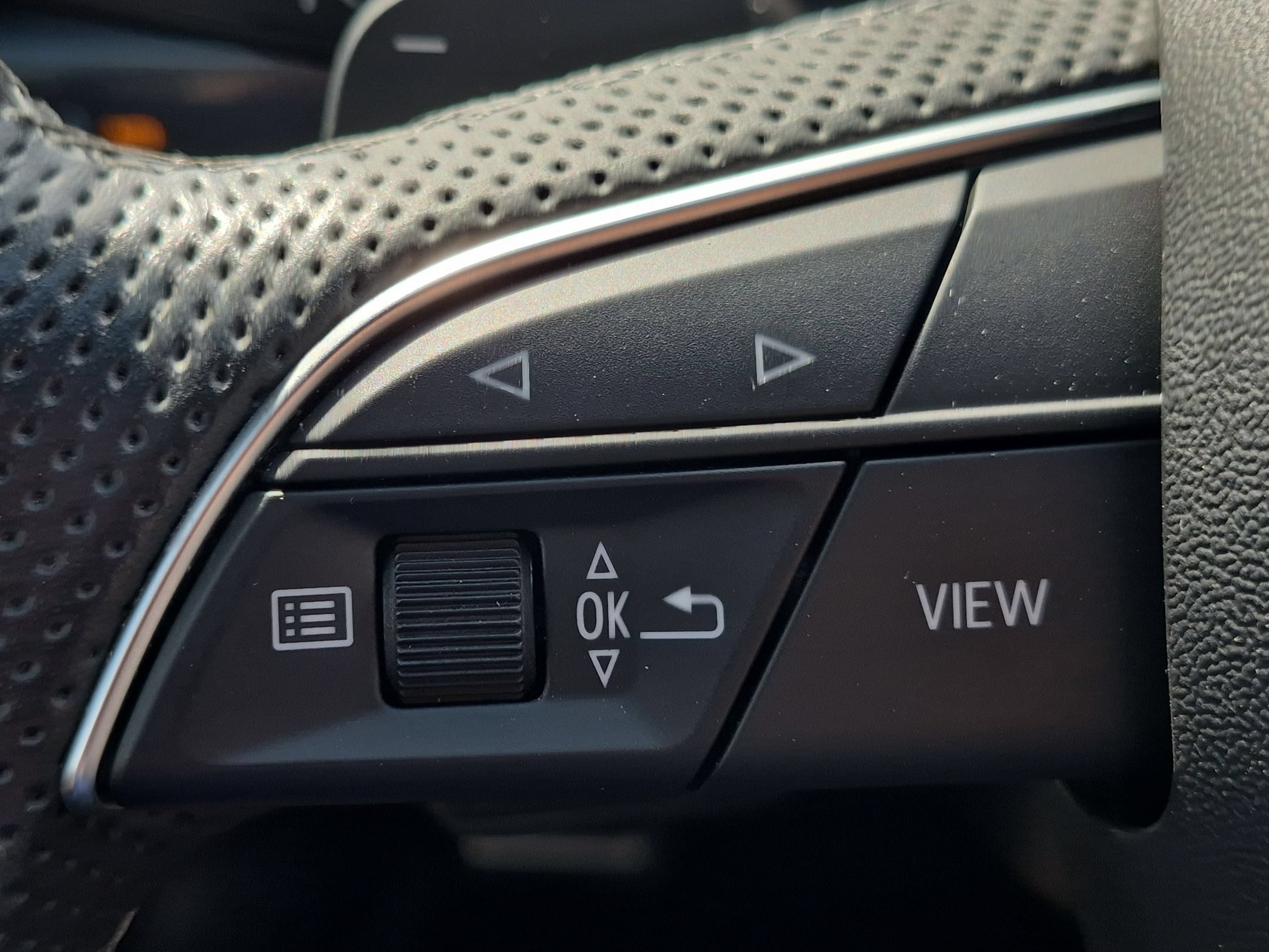 Used 2024  Audi Premium Plus image 18