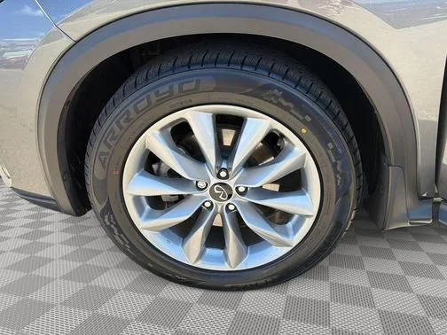 Used 2022 Gray INFINITI ESSENTIAL image 14