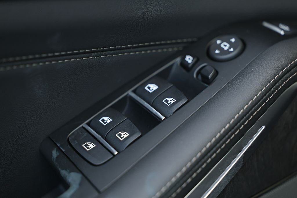 New 2026 Black Sapphire Metallic BMW xDrive50e image 17