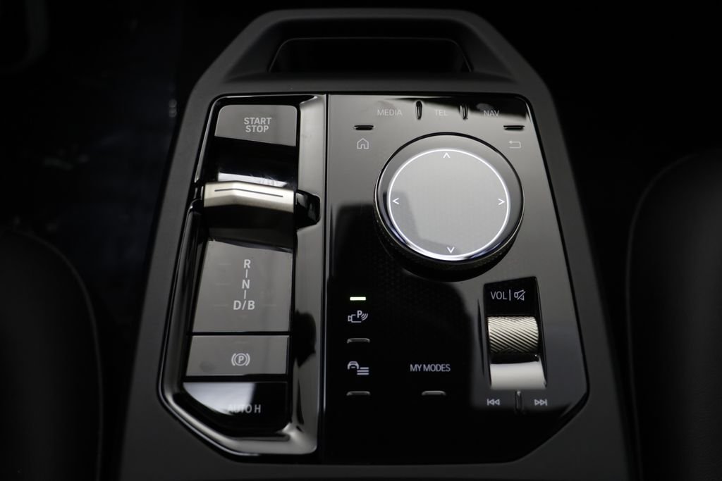 Certified Used 2023 Oxide Grey Met BMW xDrive50 image 13