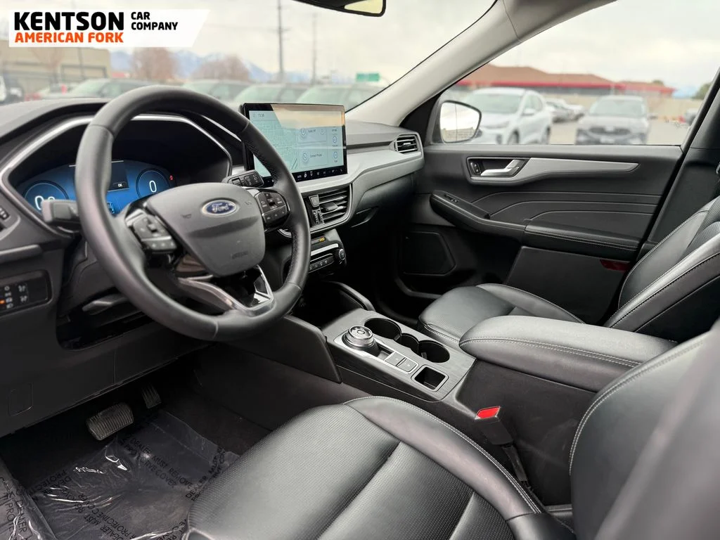 Used 2025 Black Ford Platinum image 35