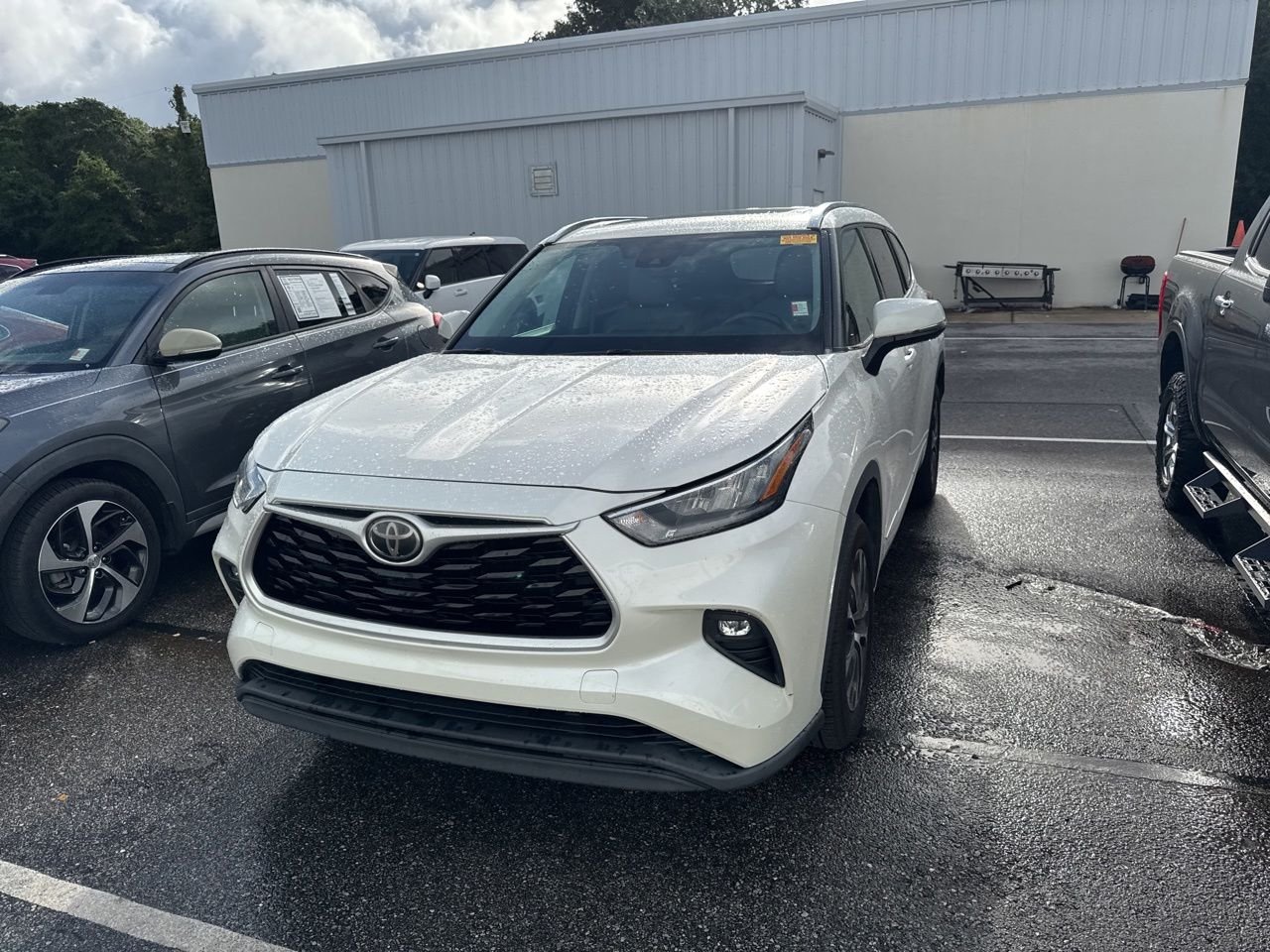 2020 Toyota Highlander XLE 4x2 V6's photo