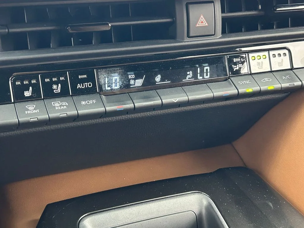 Used 2025 Black Toyota XLE image 27