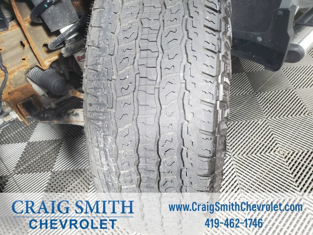 Used 2024 Sterling Gray Metallic Chevrolet LT image 33