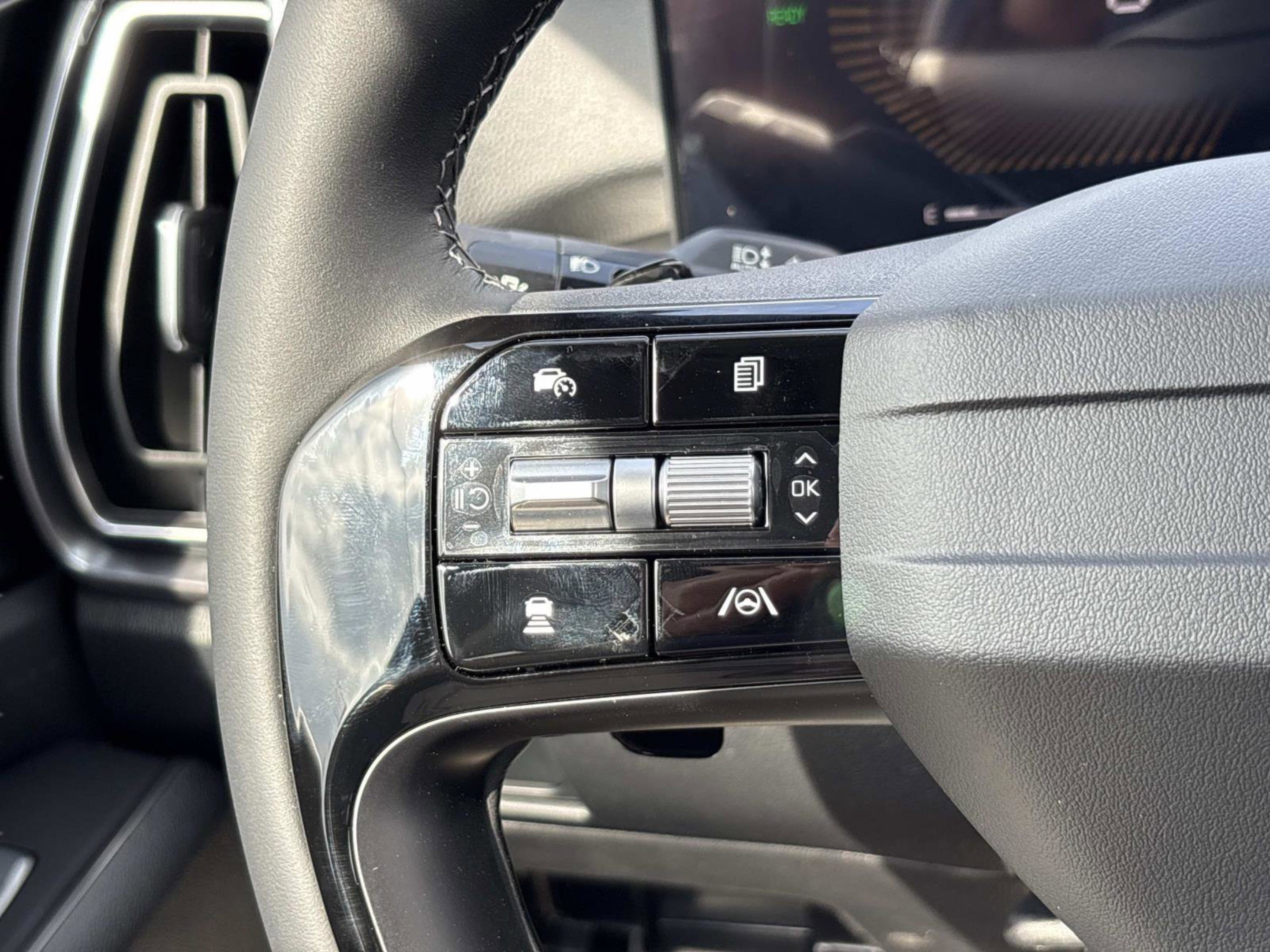 New 2026 Interstellar Gray Kia EX image 24