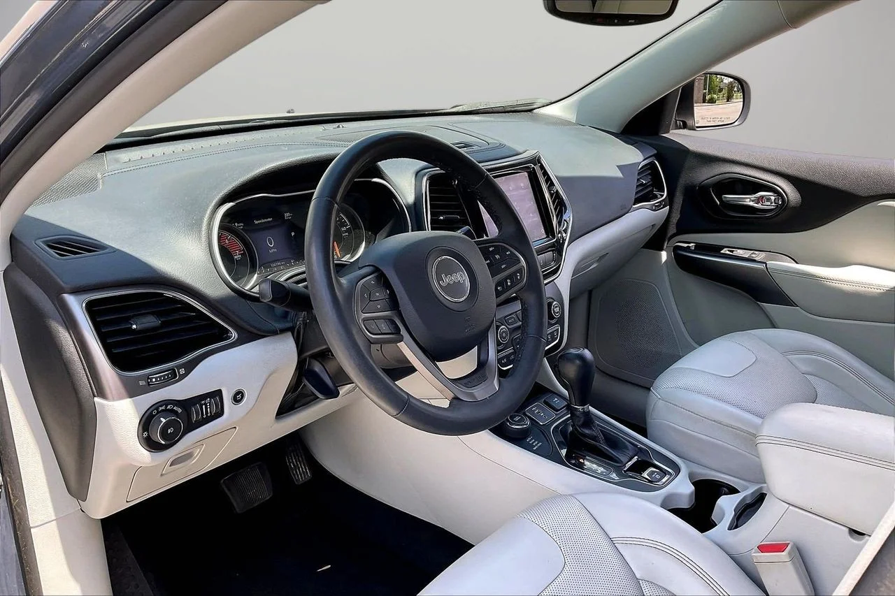 Used 2022 Blue Jeep Limited image 20