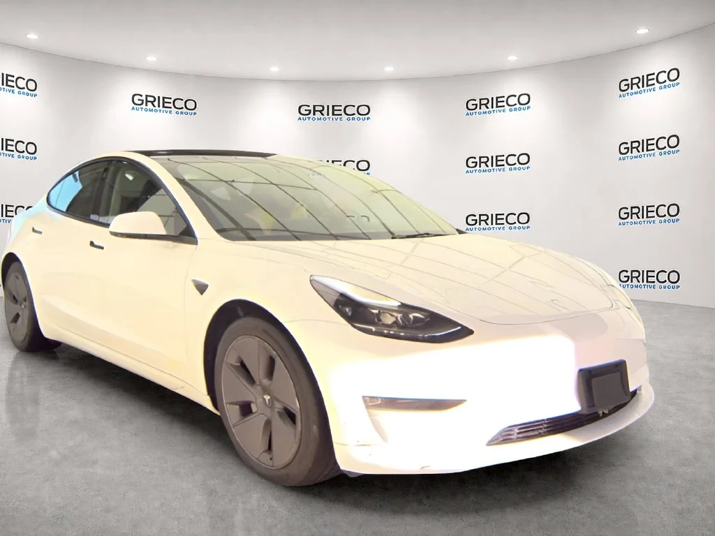 Used 2023 White Tesla Base image 1