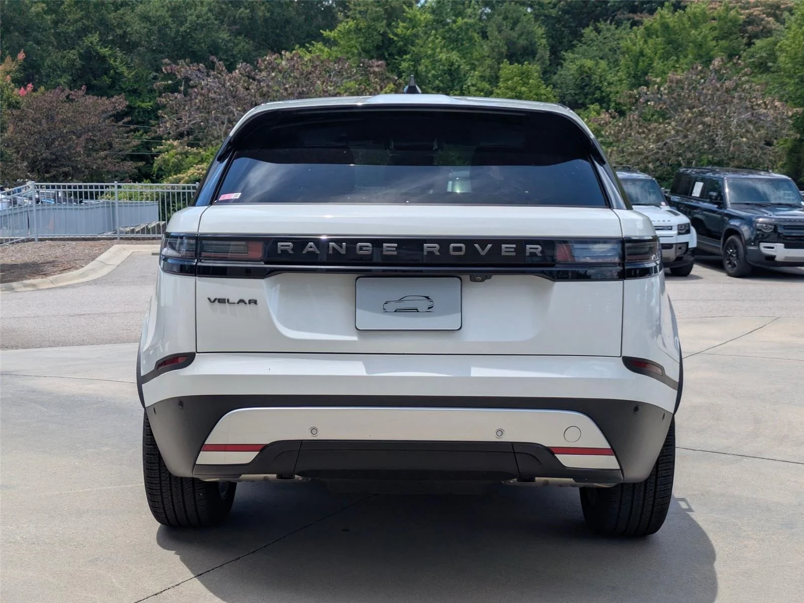 Used 2026 Fuji White Land Rover S image 6