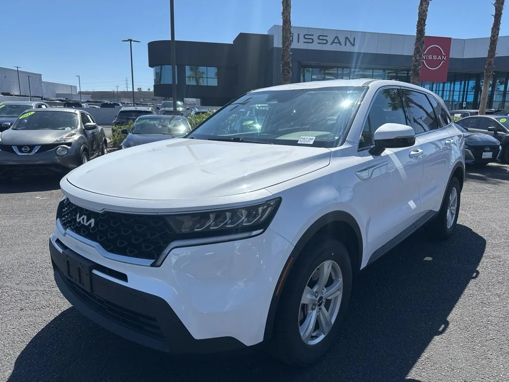 2022 Kia Sorento LX AT 4WD's photo