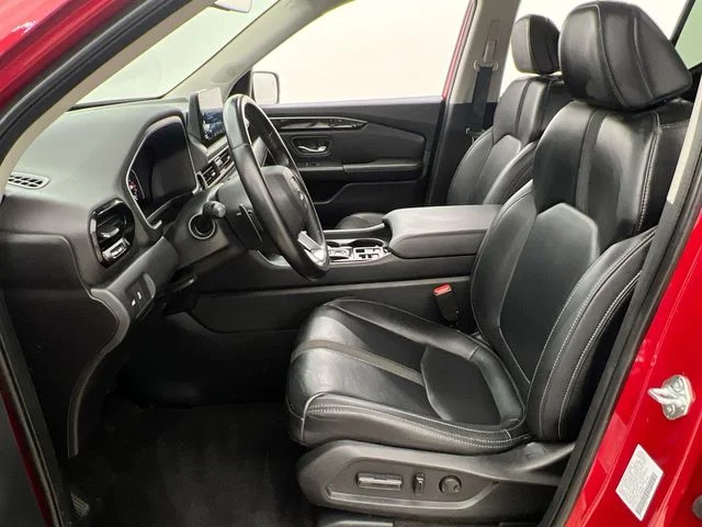 Used 2023 Red Honda EX-L image 9