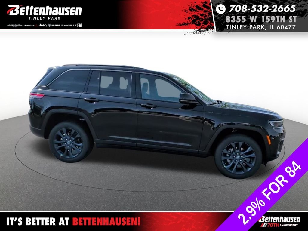 New 2026 Diamond Black Crystal Pearl-Coat Exterior Paint Jeep  image 3
