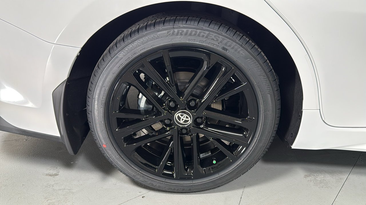 New 2026 Ice Cap Toyota  SE image 22