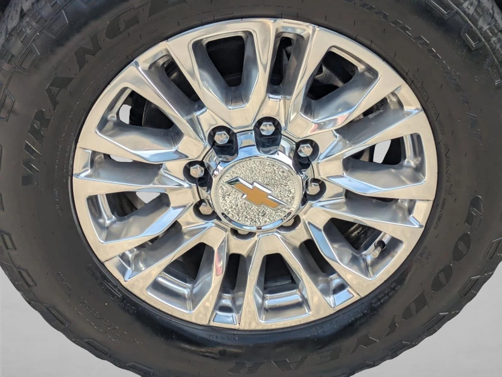 Used 2022 Cherry Red Tintcoat Chevrolet High Country image 23