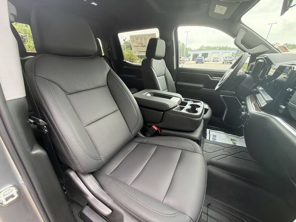 New 2026 Sterling Gray Metallic Chevrolet LT image 28